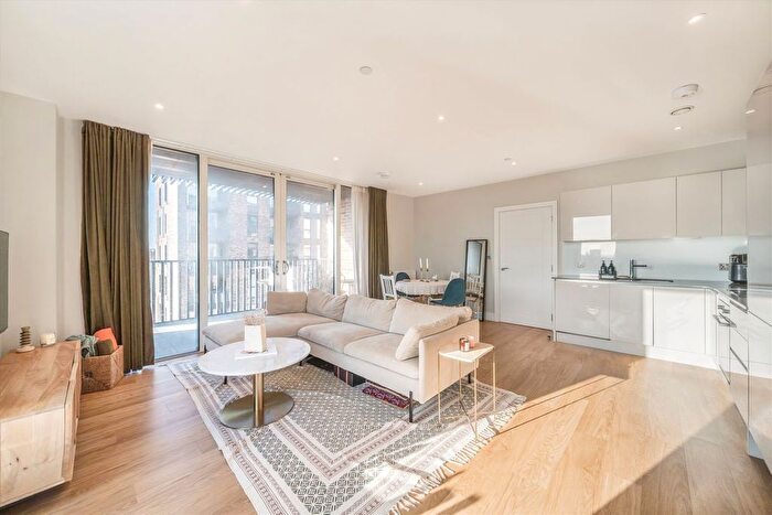 2 Bedroom Flat For Sale In Plough Lane, Summerstown, SW17