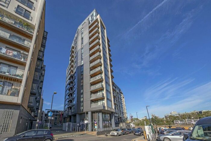2 Bedroom Flat To Rent In Taylor Place, London, E3
