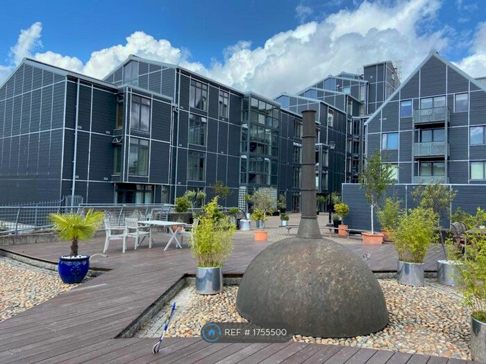 2 Bedroom Flat To Rent In Three Mill Lane, London, E3