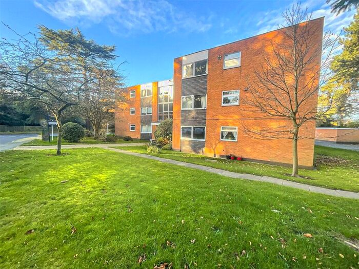 2 Bedroom Apartment To Rent In Crown Lane, Sutton Coldfield, West Midlands, B74