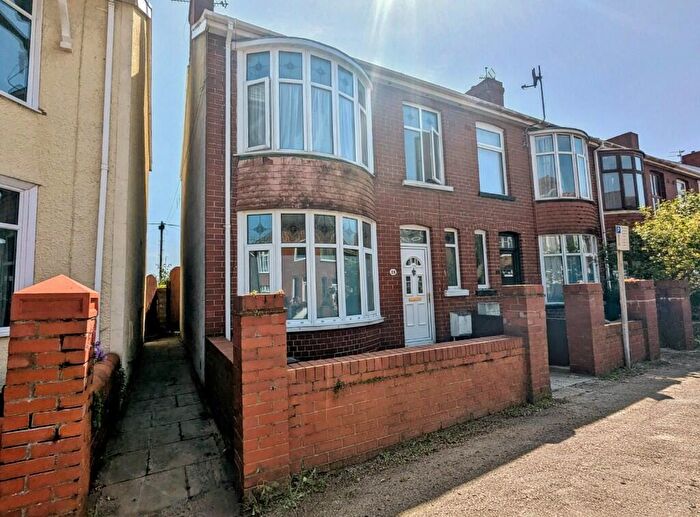 3 Bedroom End Of Terrace House For Sale In Wellfield Avenue, Porthcawl, South Glamorgan, Bridgend (County Of), CF36