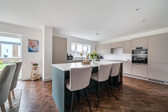 5 Bedroom Detached House For Sale In Pear Tree Lane, Maidstone, Kent, ME15