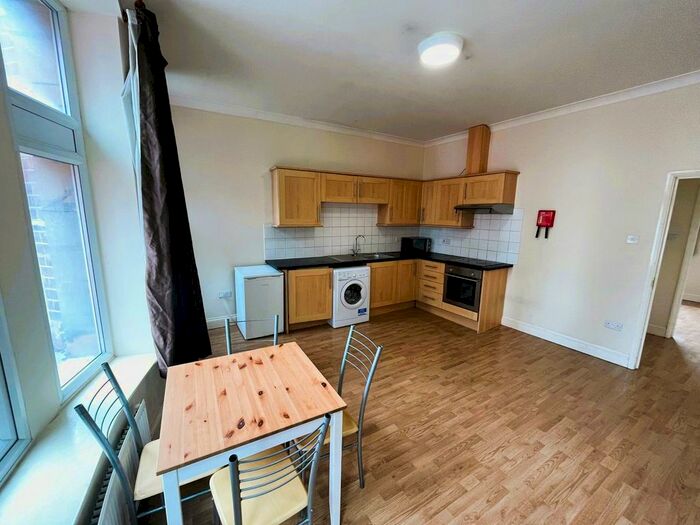 1 Bedroom Flat To Rent In Friar Street, Reading, RG1
