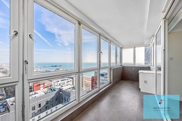 2 Bedroom Flat For Sale In St. Margarets Place, Brighton, BN1