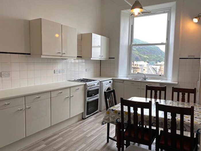 5 Bedroom Flat To Rent In L Dalkeith Road, Edinburgh, EH16