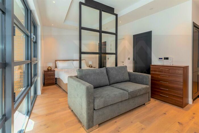 Studio To Rent In Astell House, London City Island, E14