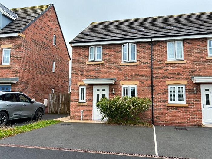 3 Bedroom Semi-Detached House For Sale In Meadowfield Drive, Warton, PR4