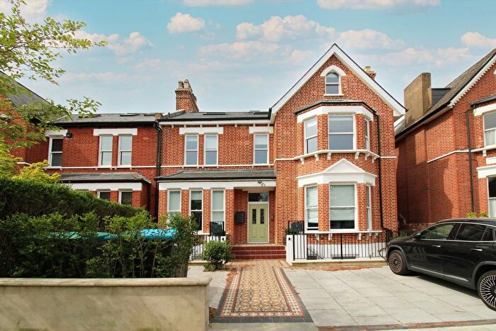 Studio To Rent In Cumberland Park, Acton, W3