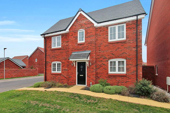 3 Bedroom Detached House For Sale In Mason Road, New Cardington, MK42