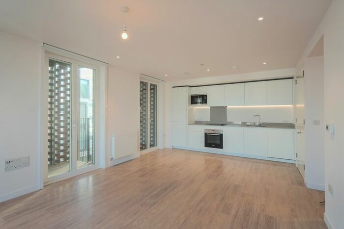 1 Bedroom Flat To Rent In Pressing Lane, Hayes UB3