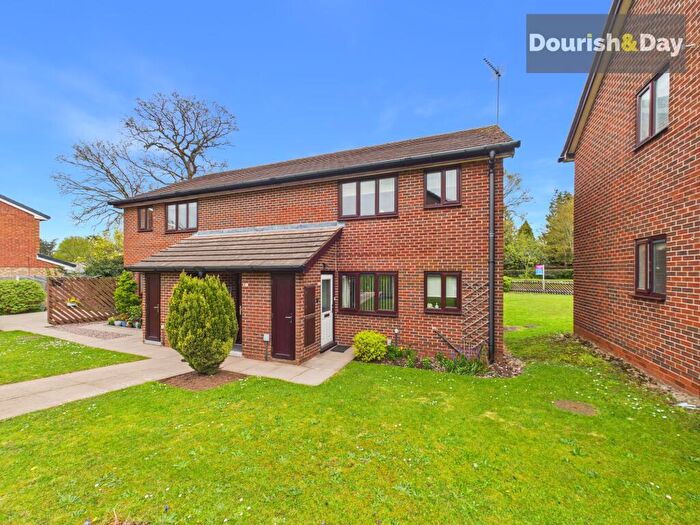 2 Bedroom Flat For Sale In Wildwood Ringway, Winchester Court Wildwood Ringway, ST17