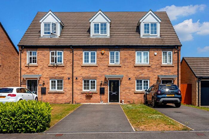 3 Bedroom Town House For Sale In Principal Avenue, Barnsley, S70
