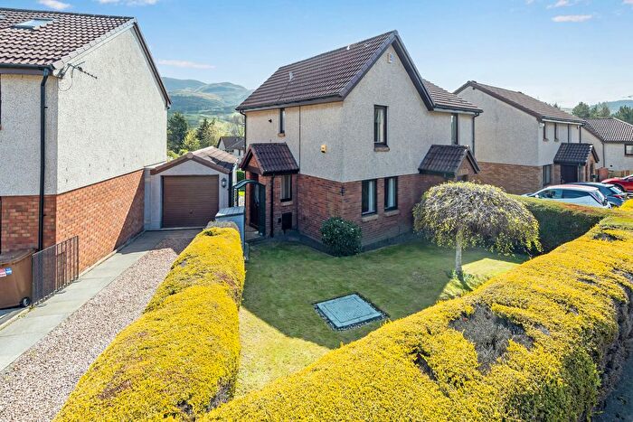 3 Bedroom Semi-Detached House For Sale In Swanston Muir, Swanston, Edinburgh, EH10