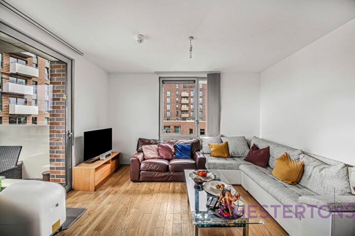 2 Bedroom Flat To Rent In Devons Road, Bromley-By-Bow, E3