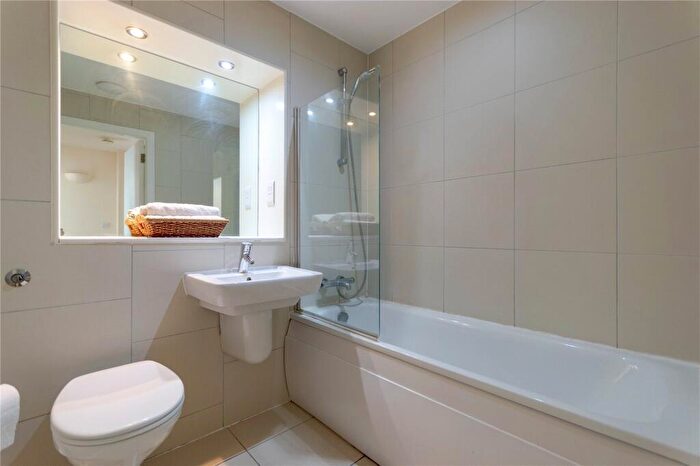 1 Bedroom Flat To Rent In Lime Square, City Road, Newcastle Upon Tyne, NE1