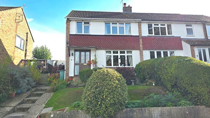 3 Bedroom Semi-Detached House For Sale In King John Road, Kingsclere, Newbury, RG20