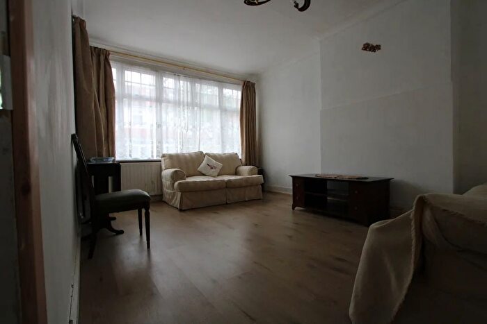 4 Bedroom Terraced House To Rent In Colebrook Road, London, SW16