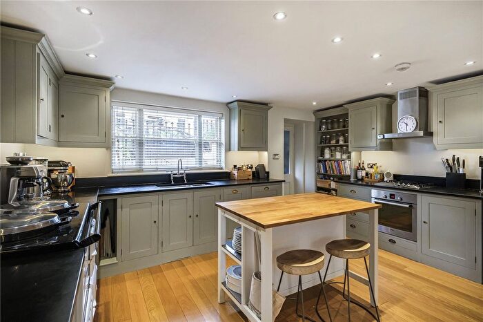 3 Bedroom Property To Rent In Ripplevale Grove, Barnsbury, N1