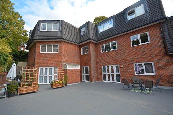 2 Bedroom Flat For Sale In Waterside, Chesham, HP5