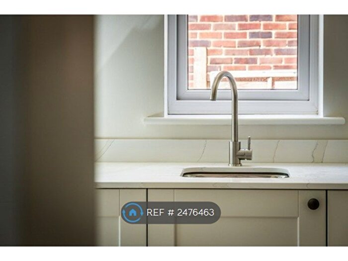 3 Bedroom Flat To Rent In Langley Park Road, Sutton, SM2