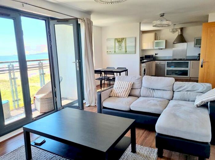 2 Bedroom Apartment To Rent In Fishermans Way, Maritime Quarter, Swansea, SA1