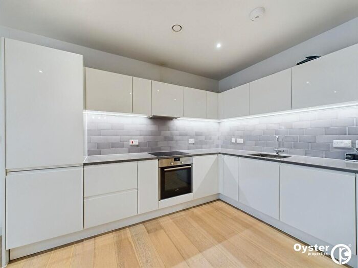 2 Bedroom Flat To Rent In Royal Wharf Walk, London, E16
