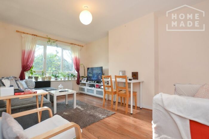1 Bedroom Flat To Rent In Strongbow Crescent, Eltham, SE9