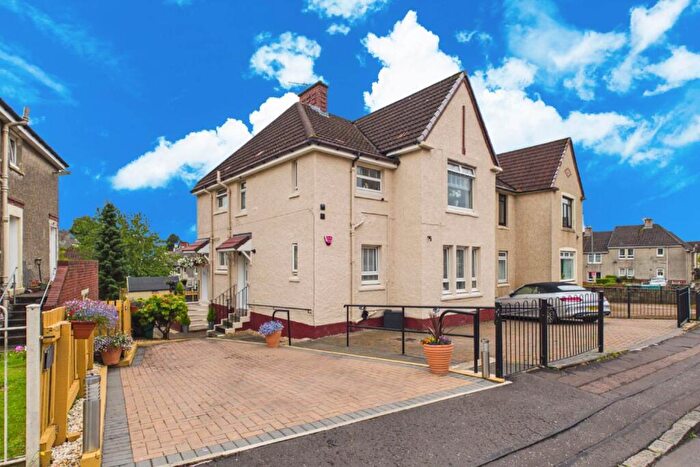 3 Bedroom Flat For Sale In Willow Crescent, Coatbridge, ML5
