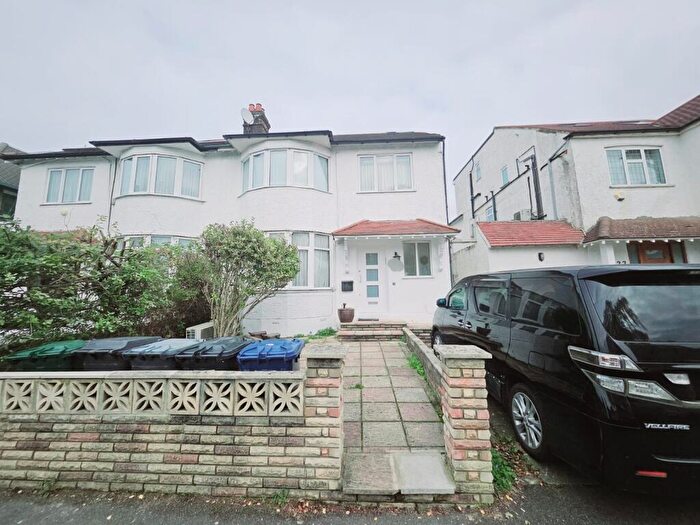 7 Bedroom Semi-Detached House For Sale In Cranbourne Gardens, London, NW11
