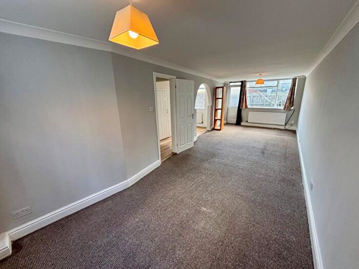 3 Bedroom House To Rent In Thirston Way, Kenton, NE3