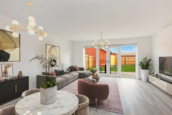 4 Bedroom Semi-Detached House To Rent In Dovehouse Field, Braintree, CM77