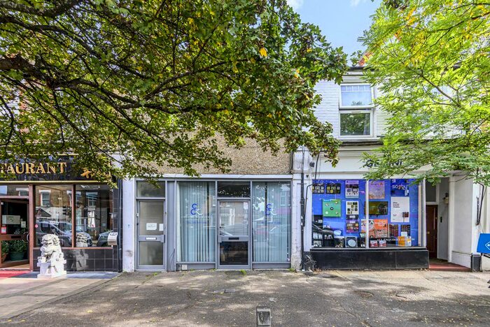 1 Bedroom Flat To Rent In Stanley Road, Teddington, TW11