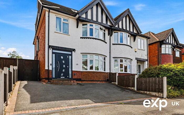 5 Bedroom Semi Detached House For Sale In Wynndale Drive, Nottingham, NG5