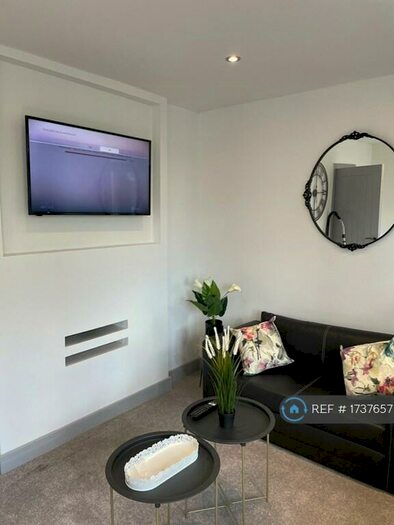 3 Bedroom Flat To Rent In Musgrove House, London, E9