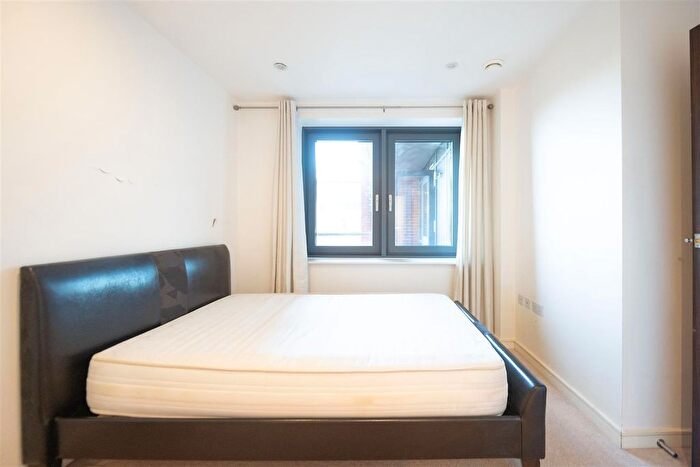 2 Bedroom Flat To Rent In Chartfield Avenue, London, SW15
