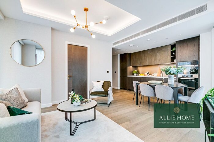 3 Bedroom Flat For Sale In Carnation Way, Nine Elms, SW8