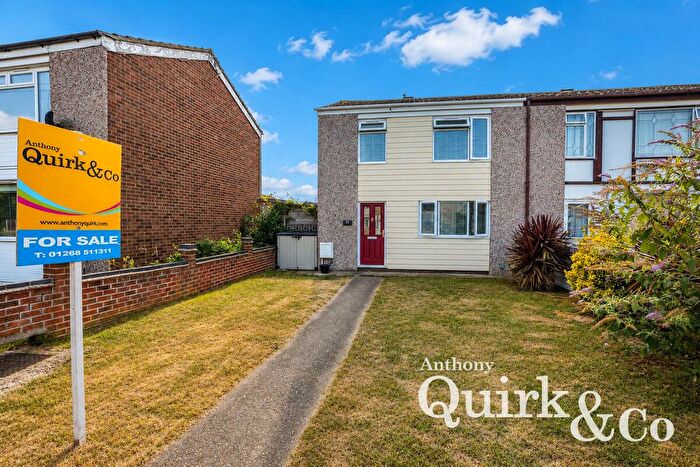 3 Bedroom End Of Terrace House For Sale In Link Road, Canvey Island, SS8