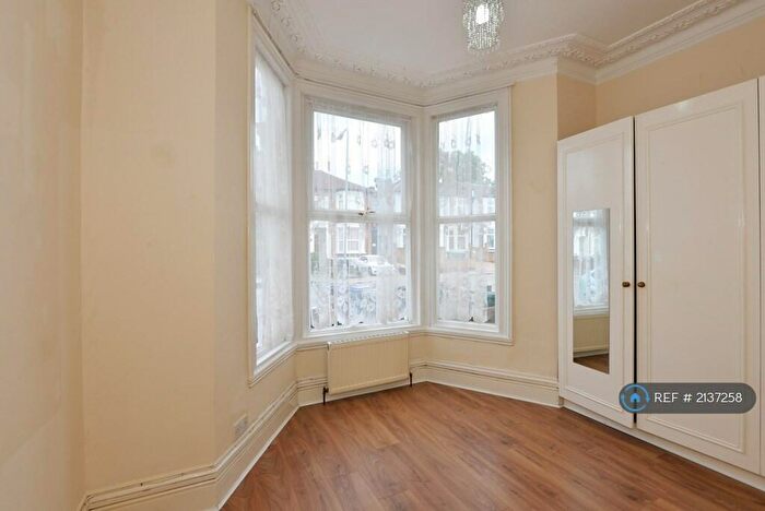 2 Bedroom Flat To Rent In Argyle Road, Ilford, IG1
