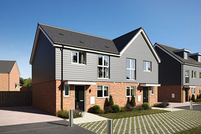 3 Bedroom House To Rent In Roundhouse Way, Wellingborough, NN8