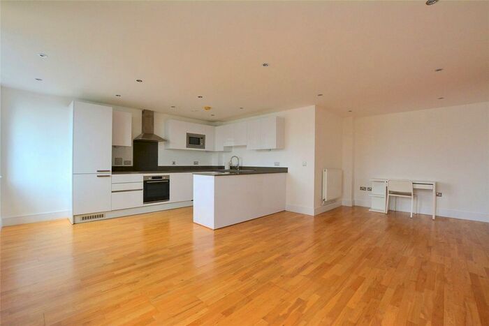 2 Bedroom Flat To Rent In Dundas Court, Dowells Street, London, SE10
