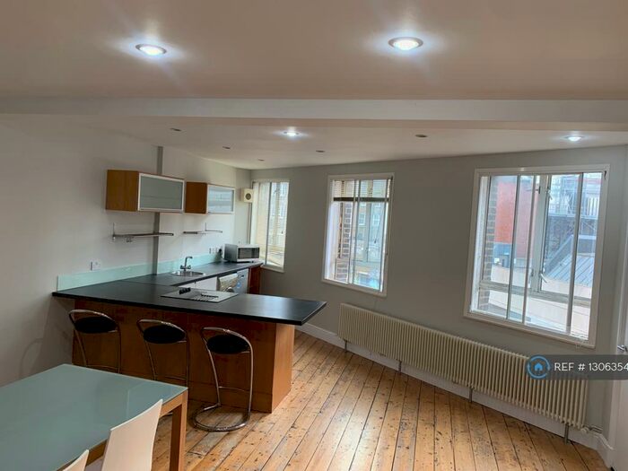 1 Bedroom Flat To Rent In Cowcross Street, London, EC1M