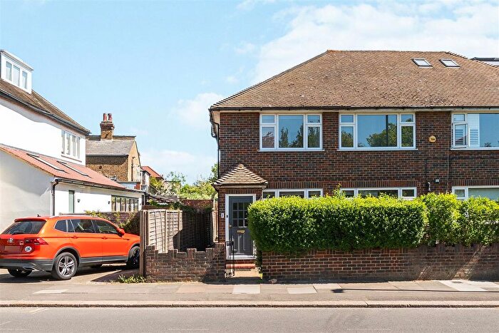 2 Bedroom Flat For Sale In Trinity Road, Wimbledon, SW19