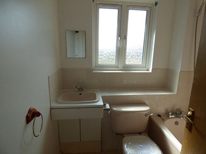 1 Bedroom End Of Terrace House To Rent In Coverdale, Luton, LU4
