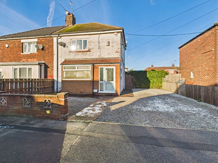 2 Bedroom Semi-Detached House For Sale In Woodhall Street, Hull, HU8