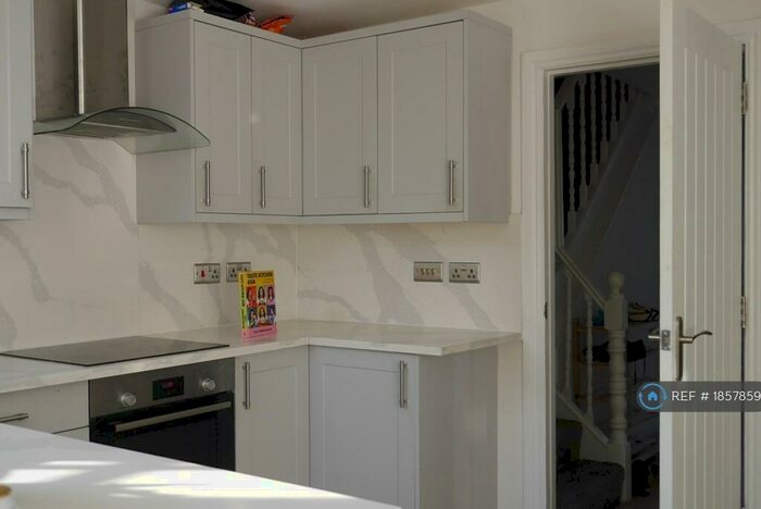 5 Bedroom End Of Terrace House To Rent In Haberdasher Street, London, N1