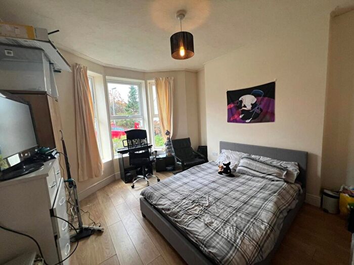 6 Bedroom End Of Terrace House To Rent In Orme Road, Bangor, Gwynedd, LL57