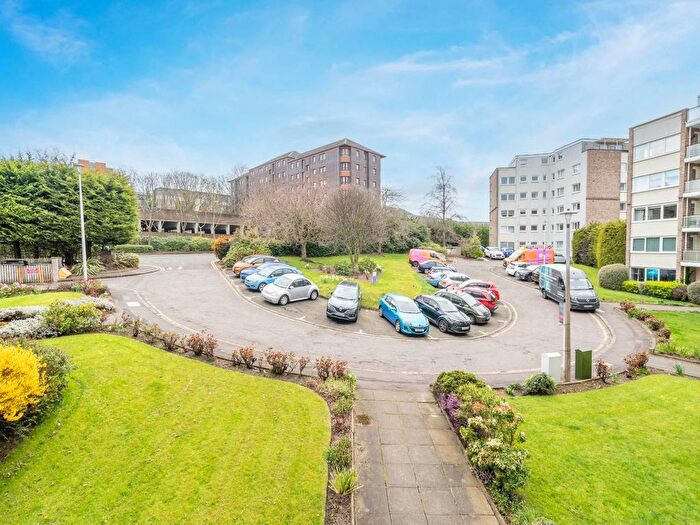 2 Bedroom Flat To Rent In Orchard Brae Avenue, Orchard Brae, Edinburgh, EH4