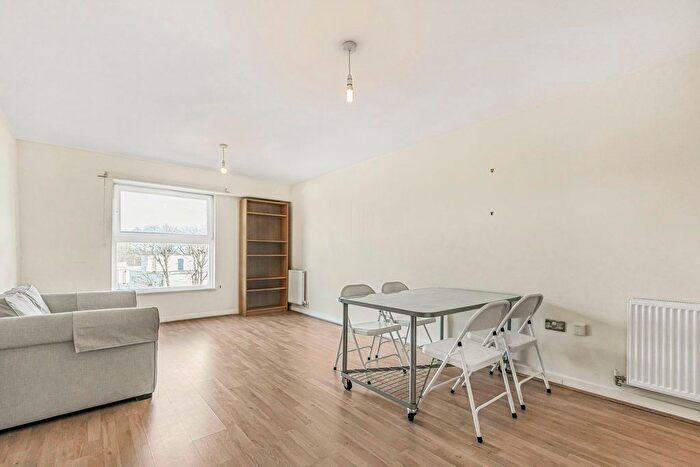 1 Bedroom Flat To Rent In Jacob House, Amhurst Road, London, E8