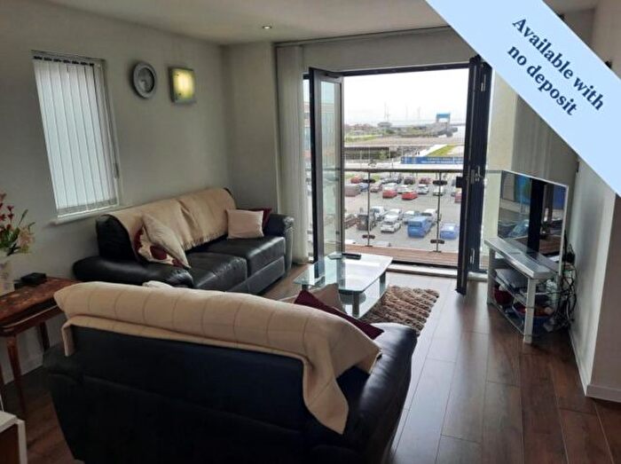 2 Bedroom Flat To Rent In South Quay, Kings Road, Swansea., SA1