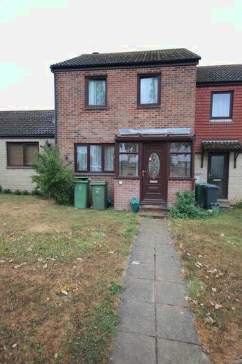 3 Bedroom Terraced House To Rent In Fleet Way, Shalfleet, Newport, PO30